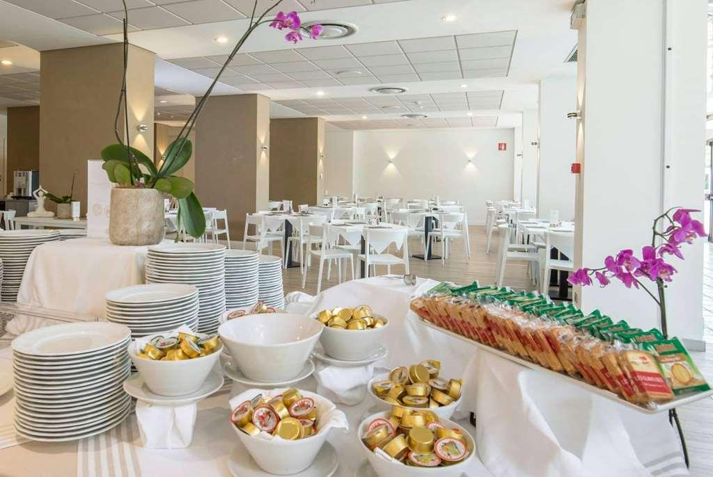 Wyndham Rome Midas Ресторан фото